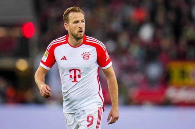 色的战术执 色的战术执