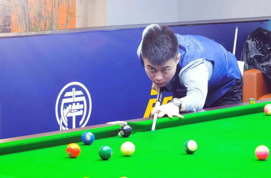 的标题与元 的标题与元