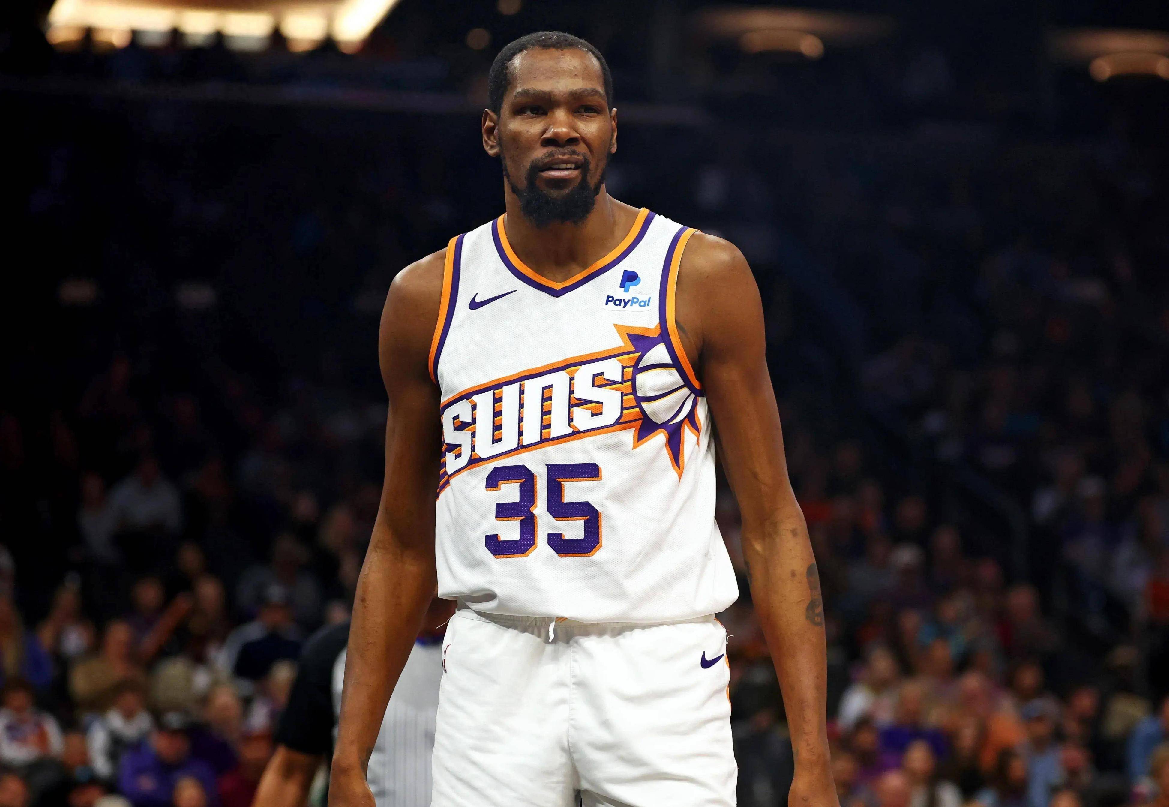 他们通过一 他们通过一