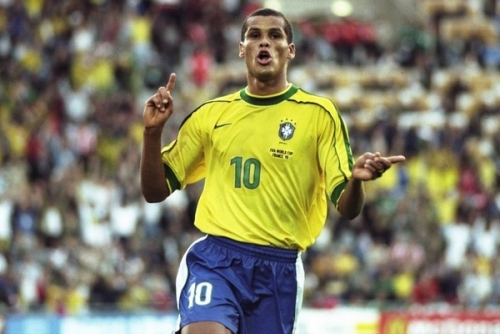 多位防守型 多位防守型