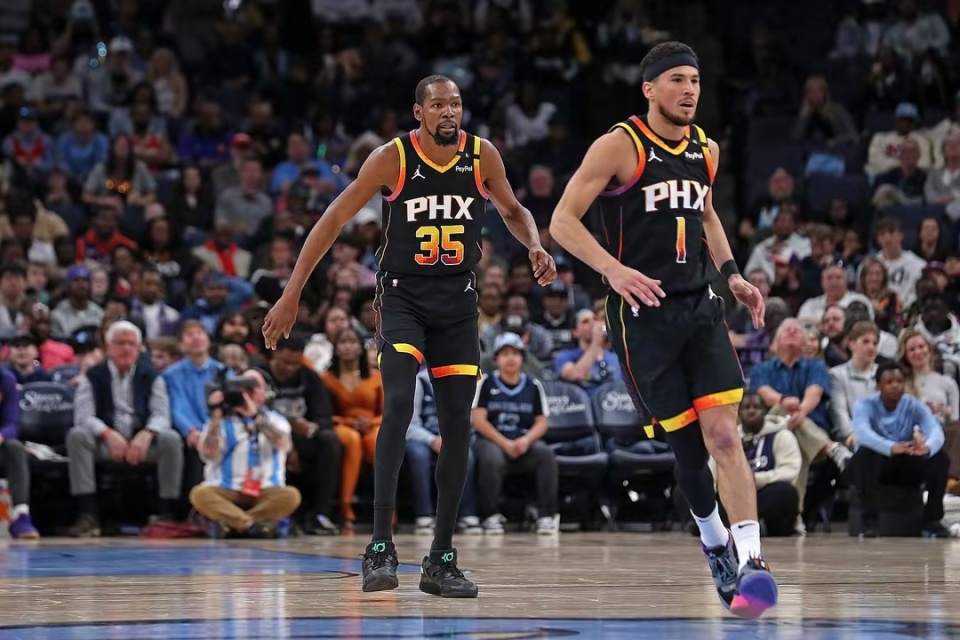 现代足球对 现代足球对