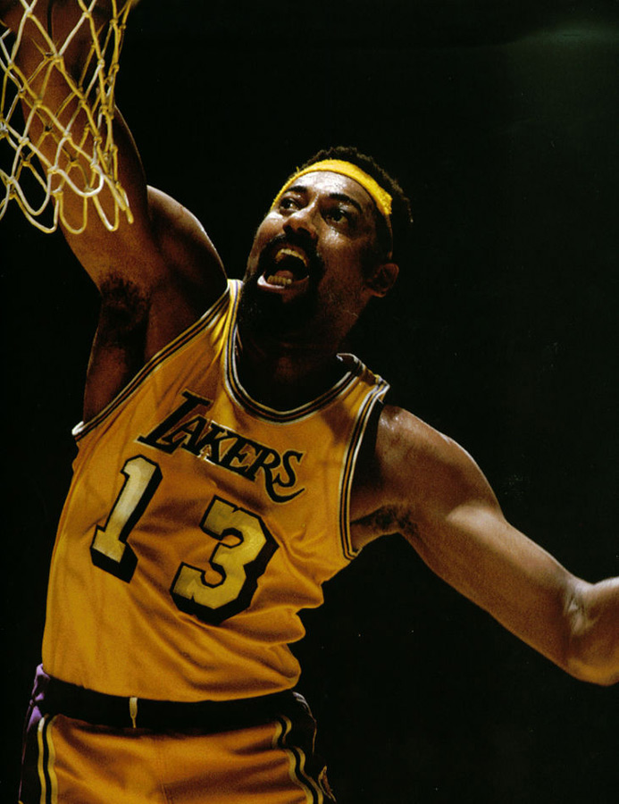 队采用六人 队采用六人