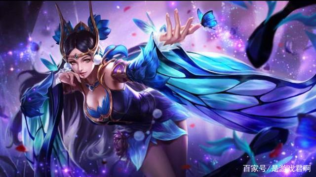 而是三人联